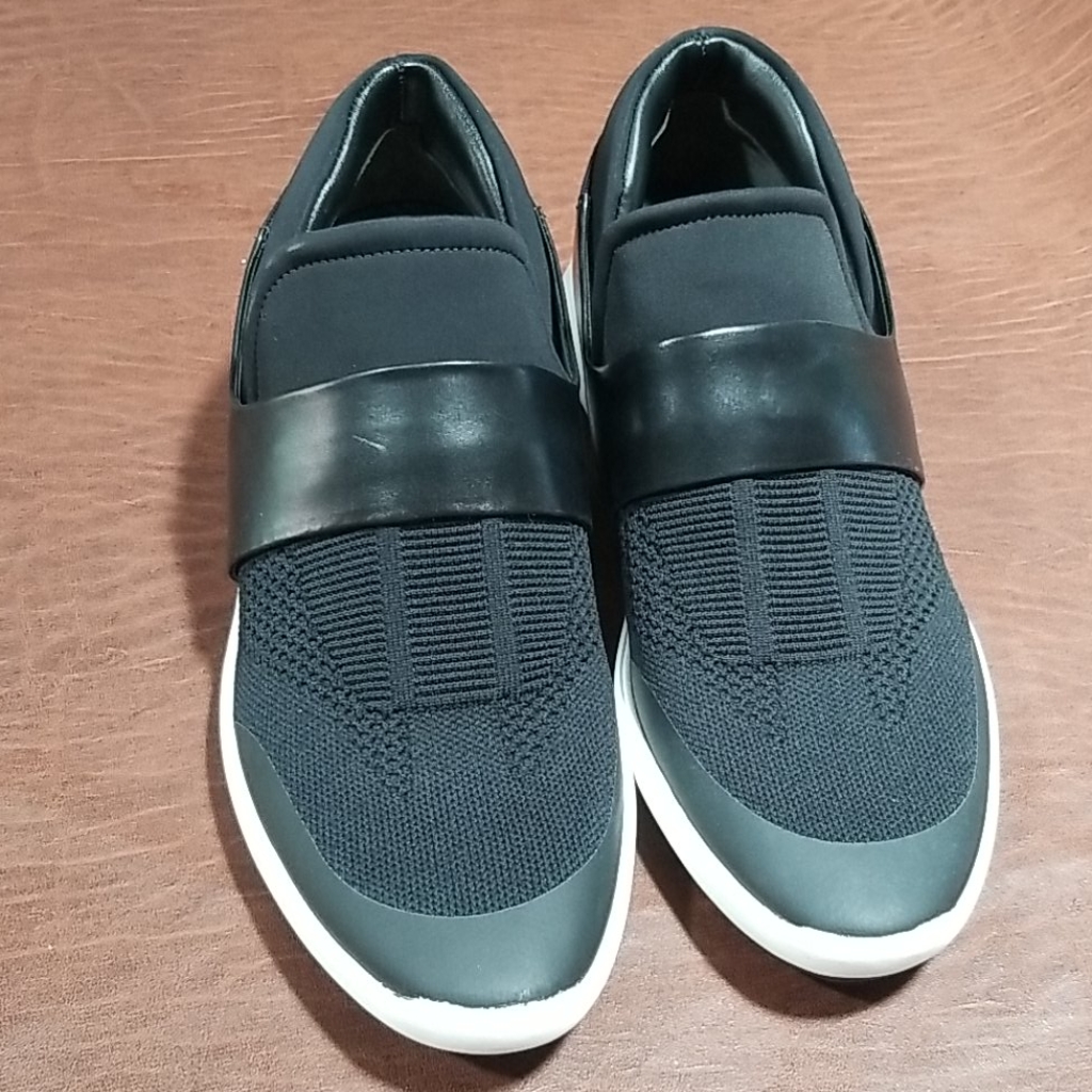 Womens Black Sneakers